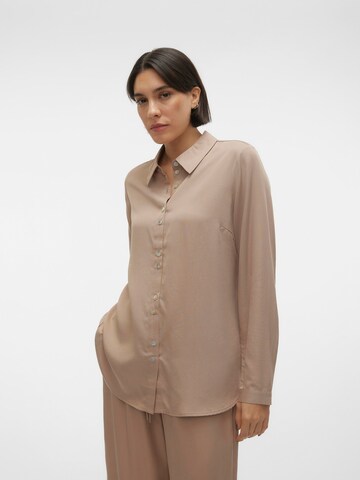 Chemisier 'TIRA' VERO MODA en beige
