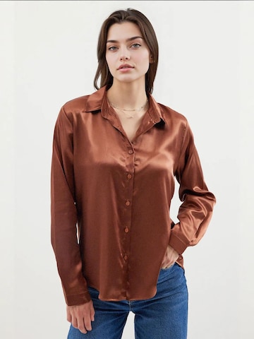 Bigdart - Blusa em castanho: frente