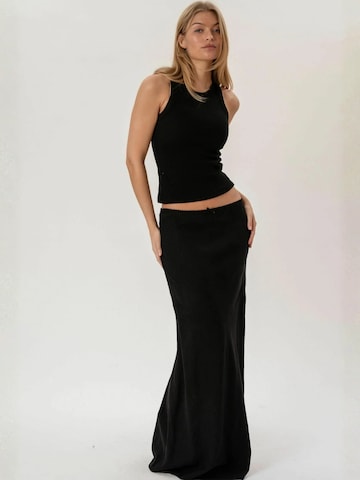 It's May - Top ' Bianca ' en negro