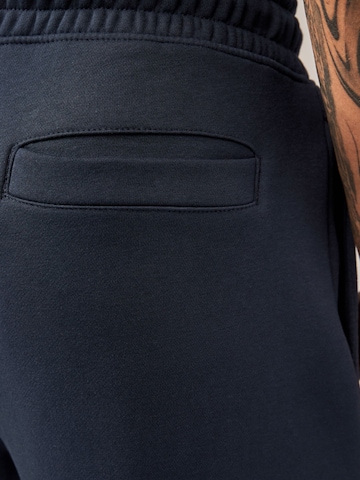 Next Tapered Hose in Blau