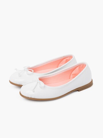 Pisamonas - Bailarina en blanco