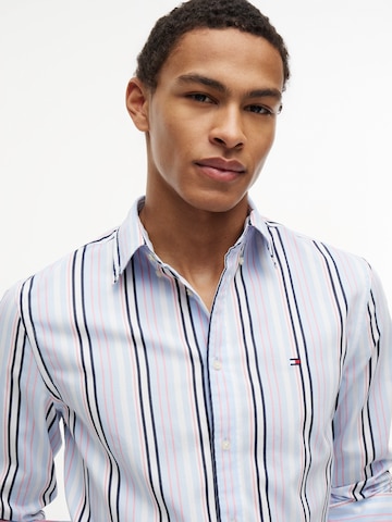TOMMY HILFIGER Regular Fit Paita värissä vaaleanpunainen