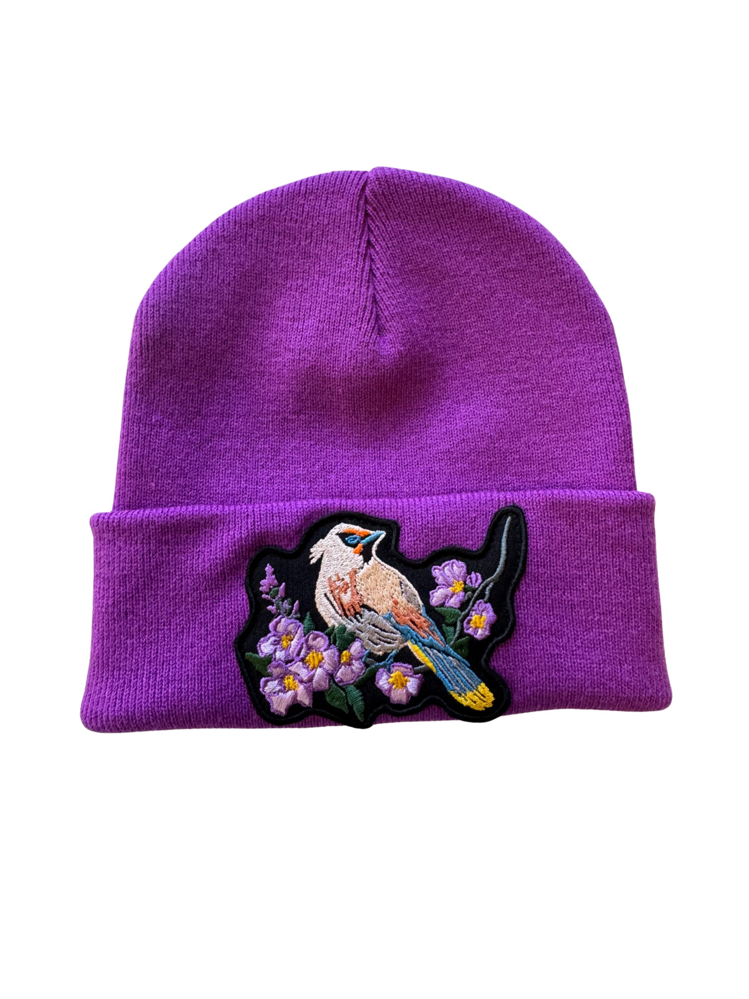RADADA Beanie 'Waxwing Bird' in Purple: front