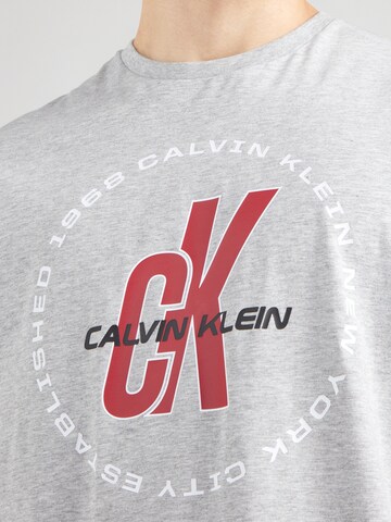 Calvin Klein Jeans Μπλουζάκι σε γκρι