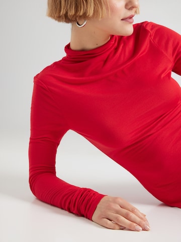 T-shirt 'KATH' TOPSHOP en rouge