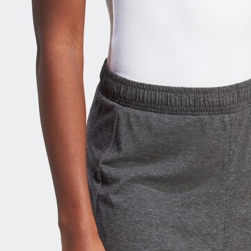 ADIDAS SPORTSWEAR Regular Sportshorts 'Future Icons Winners' in Grau