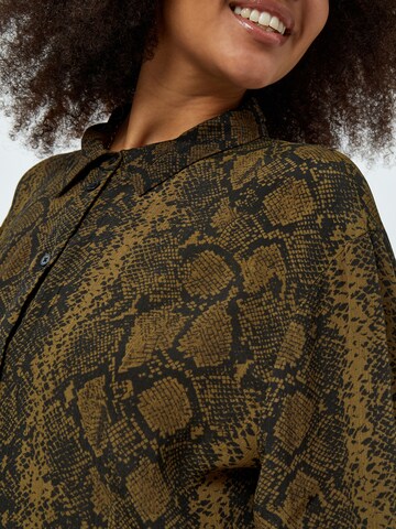 Camicia da donna 'Giselle' di Peppercorn in marrone