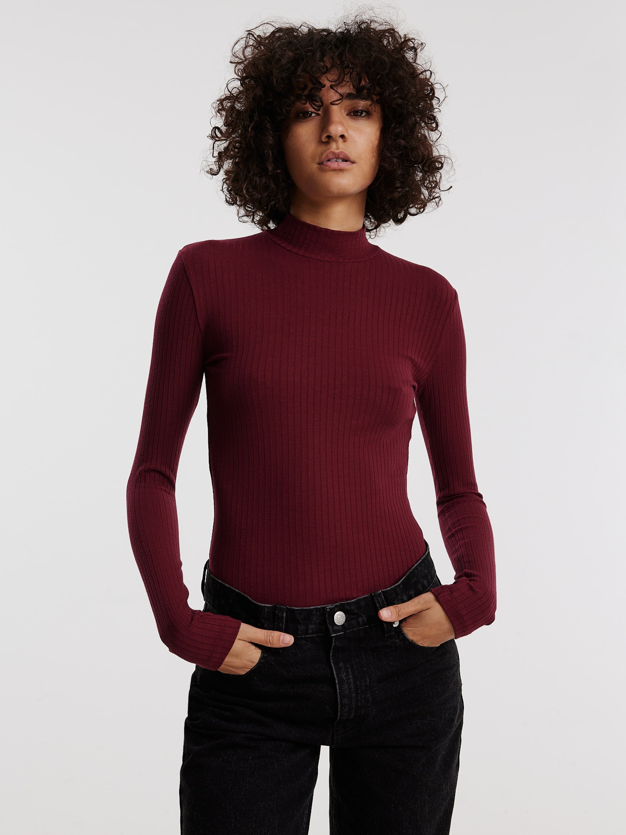 EDITED Produits T-shirt 'Manon' rouge foncé