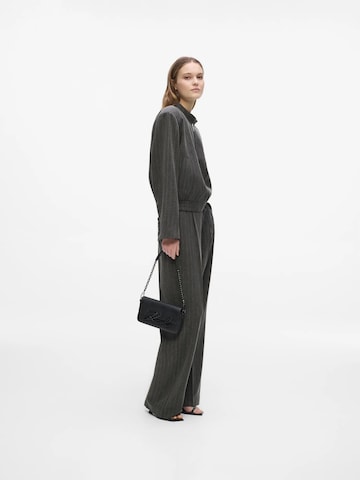 Largi Pantaloni cutați de la Karl Lagerfeld pe gri
