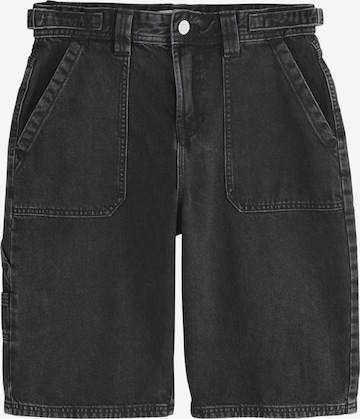 Jean Next en noir : devant