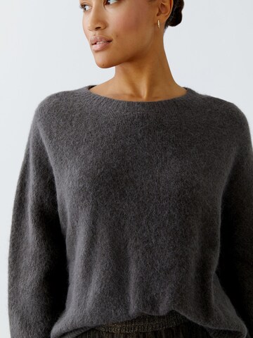 OUI Pullover in Grau