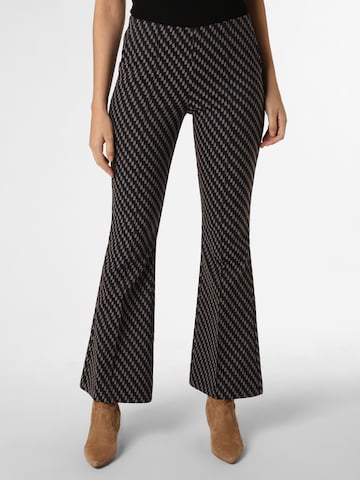 Marie Lund Flared Pants in Black: front