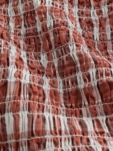 Next Kleit, värv punane