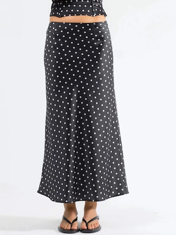 Hiccup Skirt in Black