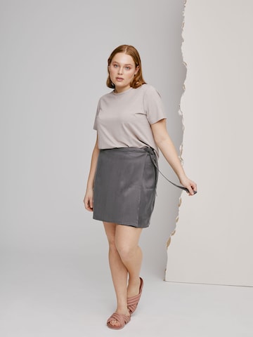 A LOT LESS Skirt 'Jill' in Grey