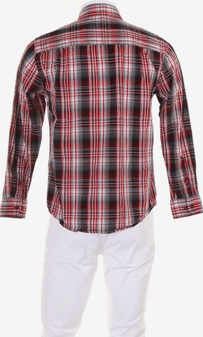 Atrium Button Up Shirt in M in Red