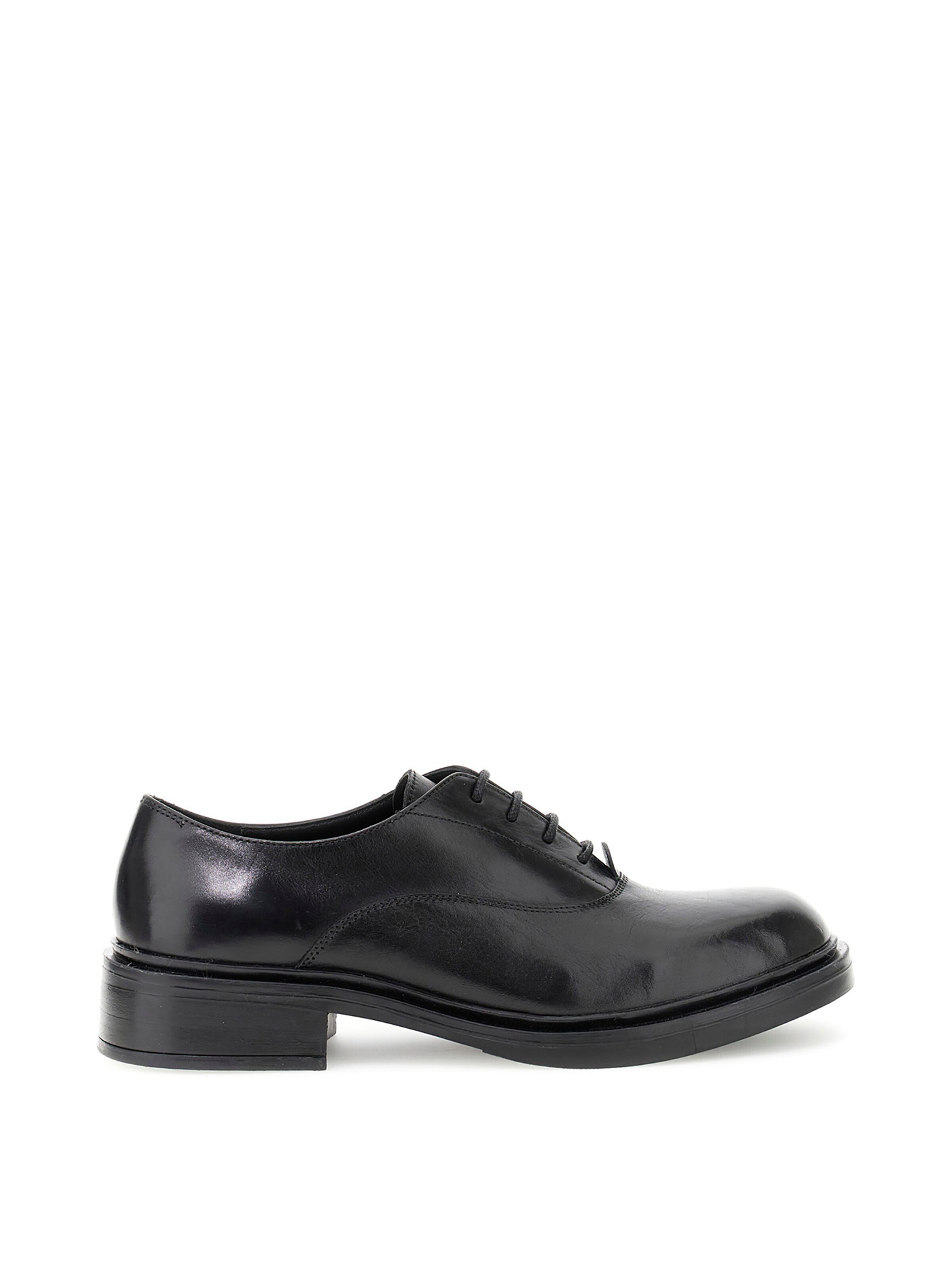 Scarpa stringata di CAFè NOIR in nero