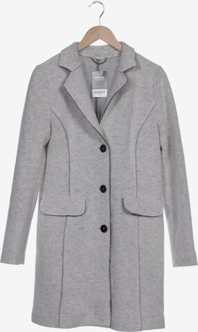 Amber & June Jacket & Coat in M in Grey: front