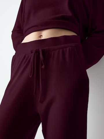 TRIUMPH Loose fit Sports trousers ' Red Label Cozy Comfort ' in Red