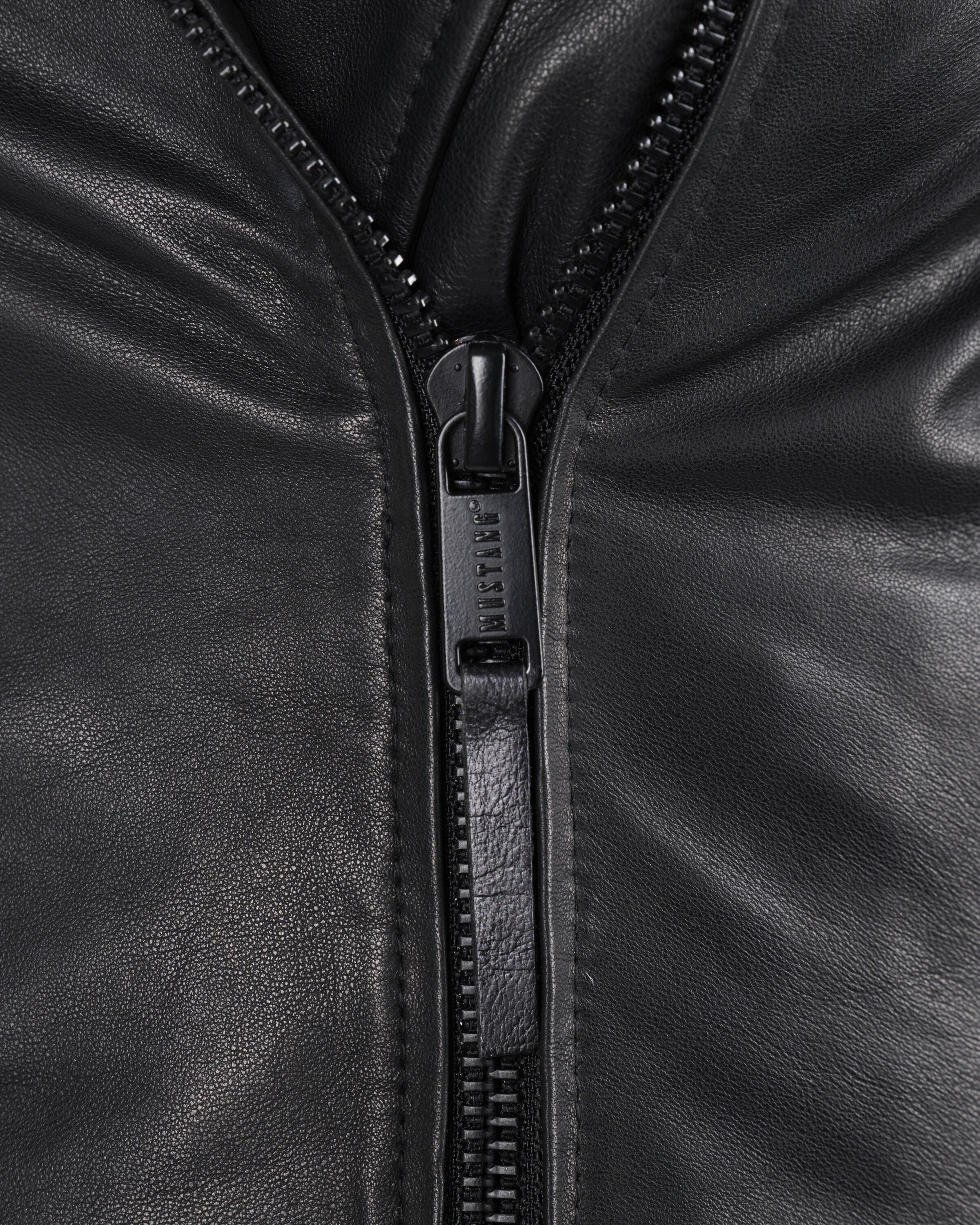 Veste mi-saison '31023143' MUSTANG en noir