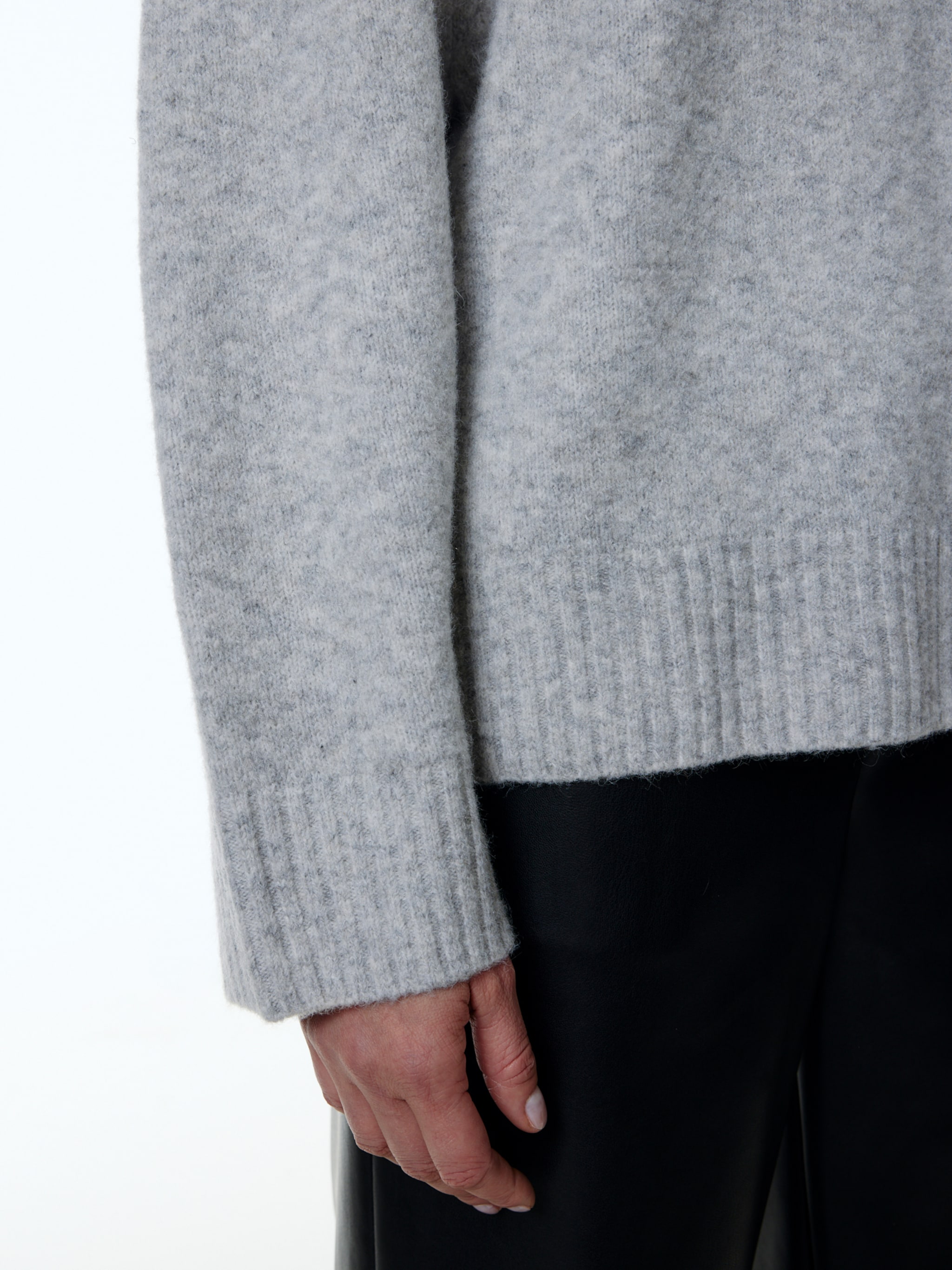 EDITED Producten Trui 'Yuliana' Grijs gemêleerd