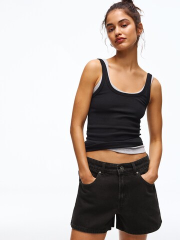 Bershka Regular Jeans in Zwart