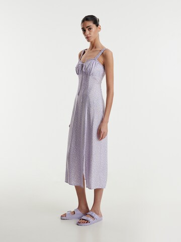 Robe d’été 'Paloma' EDITED en violet