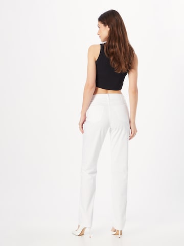 Coupe slim Pantalon 'CAROLA' BRAX en blanc