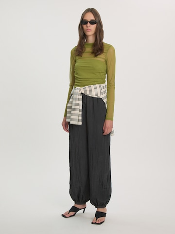 Effilé Pantalon 'Trisha' EDITED en noir