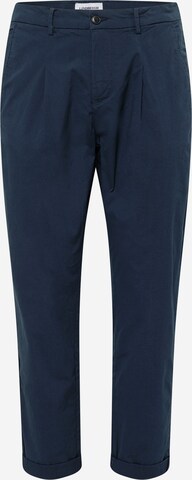 Lindbergh Pleat-Front Pants in Blue: front