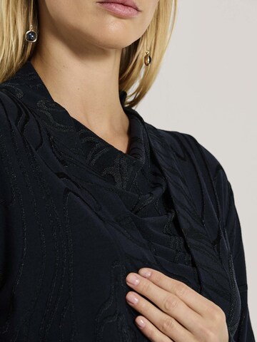 MADELEINE Tussenjas in Blauw