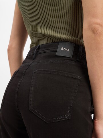 BRAX Regular Jeans ' Carola ' in Schwarz