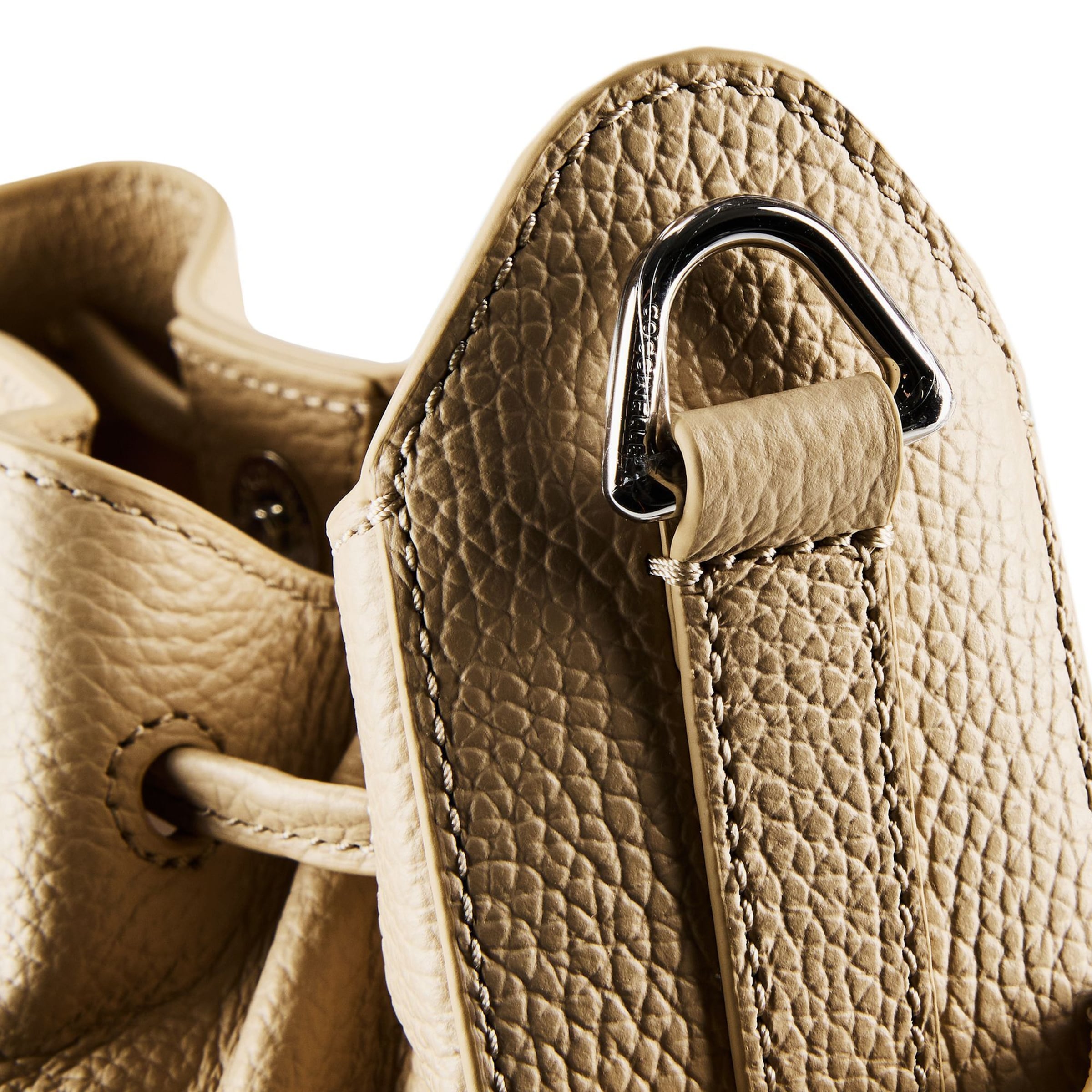 Coccinelle Pouch 'Gretel' in Beige