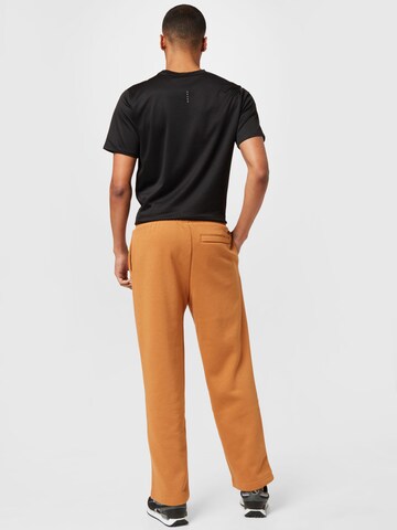 PUMA Loosefit Broek in Bruin