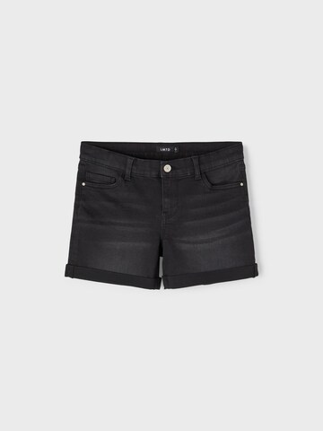 LMTD Slimfit Shorts 'Tomo' in Schwarz