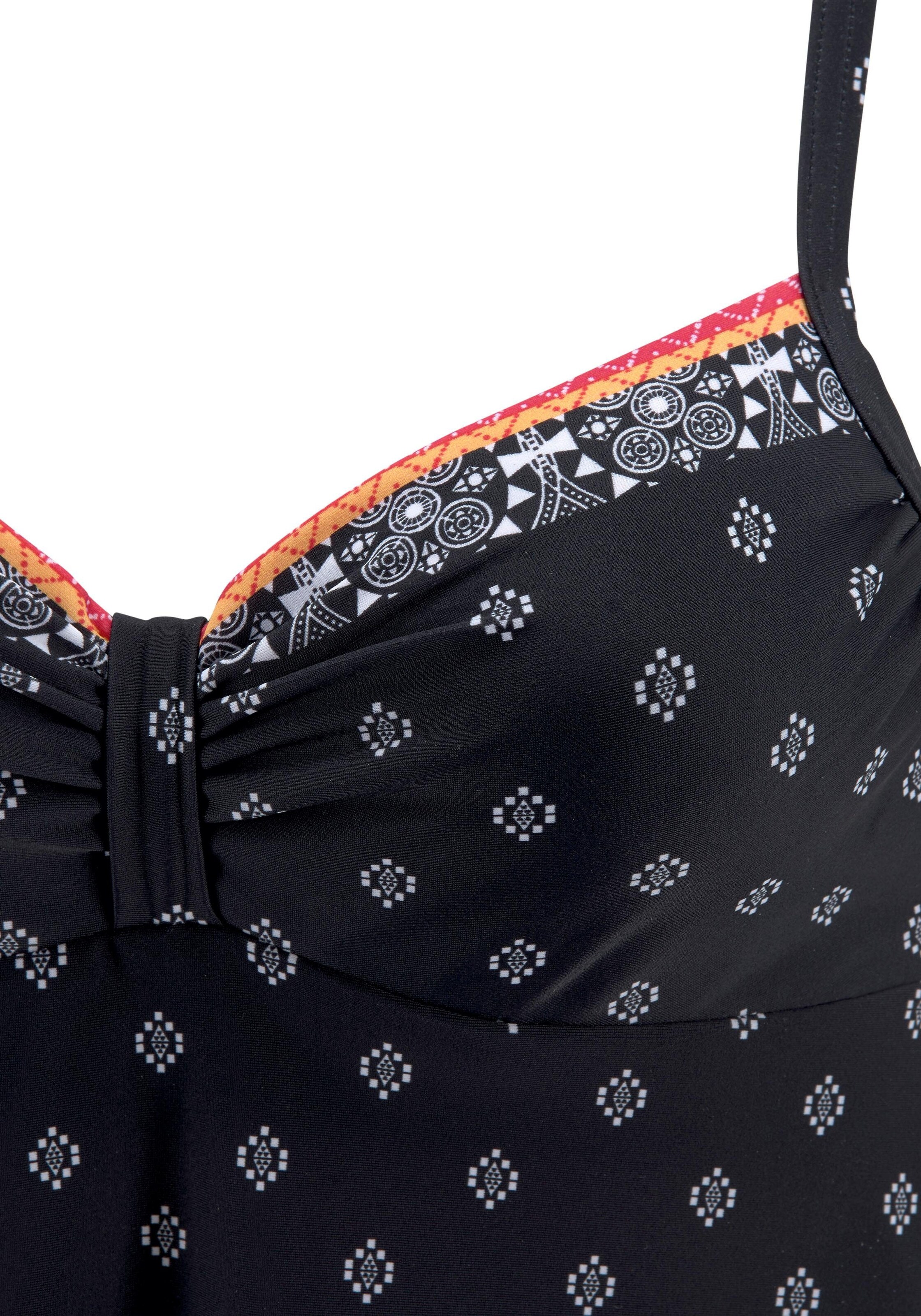 T-shirt Top per tankini di LASCANA in nero