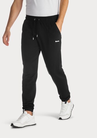 BENCH Tapered Hose in Schwarz: Vorderseite