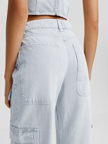 Loosefit Pantaloni cu buzunare de la Bershka pe albastru