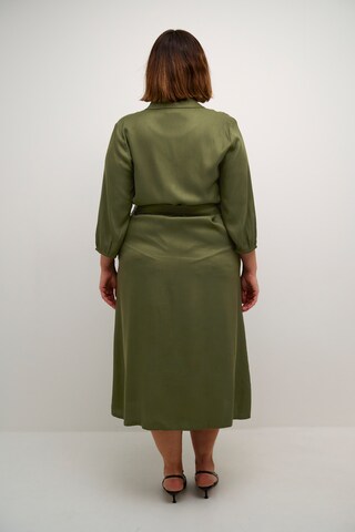 Robe-chemise 'Nanne' KAFFE CURVE en vert