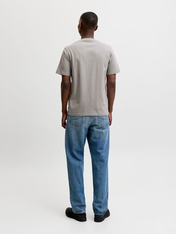 Coupe slim T-Shirt JACK & JONES en gris