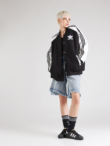 ADIDAS ORIGINALS Φθινοπωρινό και ανοιξιάτικο μπουφάν σε μαύρο