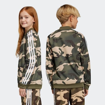 ADIDAS ORIGINALS Sweatvest 'Camo Sst' in Groen