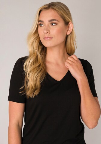 BASE LEVEL T-Shirt in Schwarz