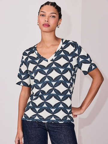 Next Shirt in Blue: front