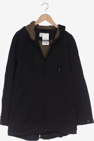 ESPRIT Jacket & Coat in L in Black: front