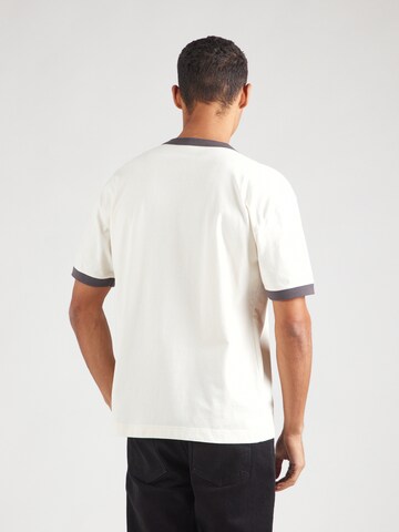 HOLLISTER Μπλουζάκι σε λευκό