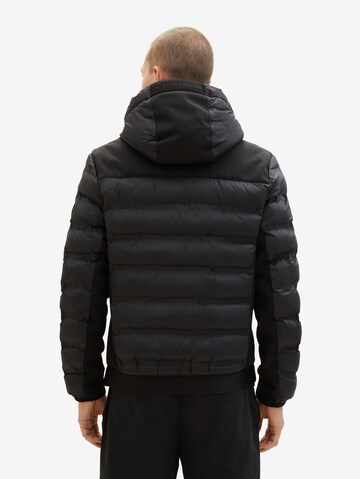 TOM TAILOR Prehodna jakna | črna barva
