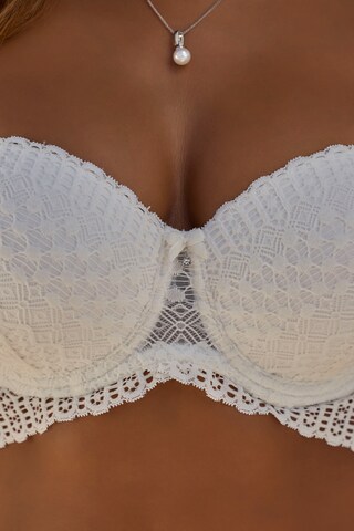 Soutien-gorge LASCANA en blanc