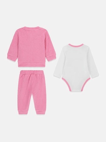 GUESS Set in Pink