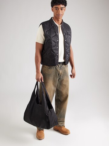 ALPHA INDUSTRIES Γιλέκο 'Q-1' σε μαύρο